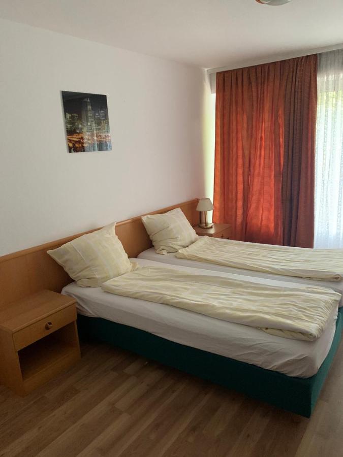 Grando Sukredo Hotel Hamburgo Exterior foto